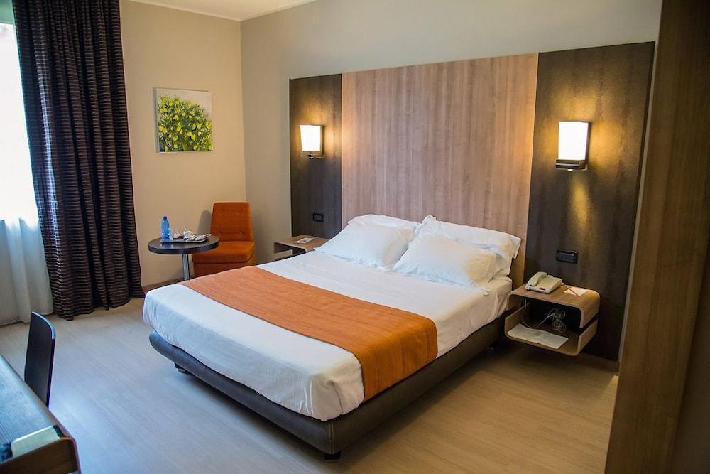 Thotel Lamezia Lamezia Terme Eksteriør billede